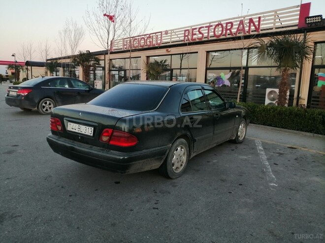 Mercedes E 220 1997, 456,789 km - 2.2 л - Bakı