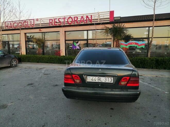 Mercedes E 220 1997, 456,789 km - 2.2 л - Bakı