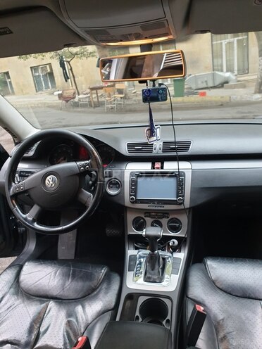Volkswagen Passat 2005, 280,000 km - 2.0 l - Bakı