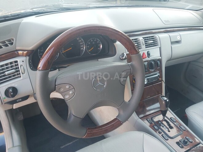 Mercedes E 240 2001, 220,000 km - 2.6 l - Bakı