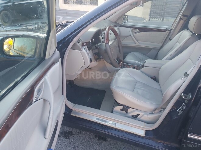 Mercedes E 240 2001, 220,000 km - 2.6 l - Bakı