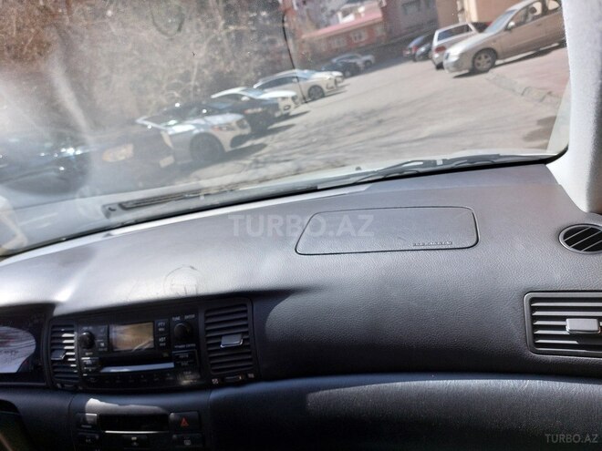 Toyota Corolla 2004, 211,293 km - 1.4 l - Bakı