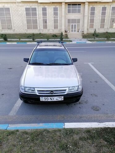 Opel Astra 1992, 400,000 km - 1.6 l - Bakı