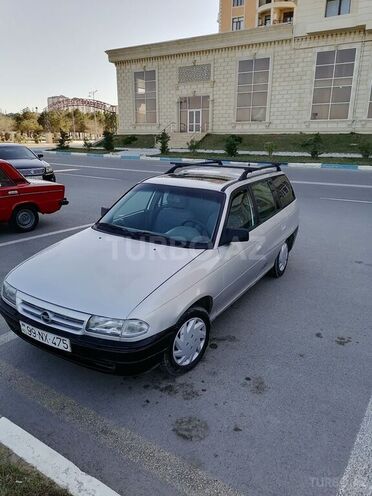 Opel Astra 1992, 400,000 km - 1.6 l - Bakı