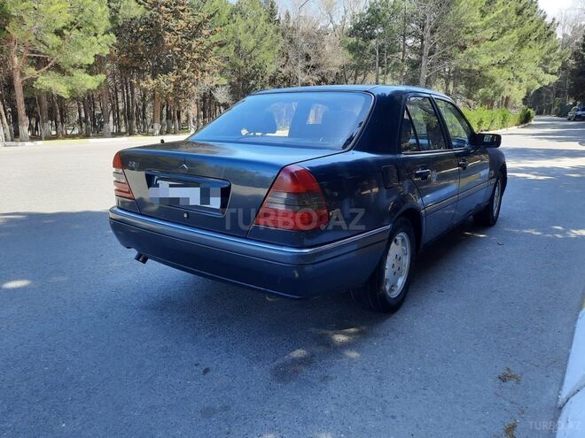 Mercedes C 220 1995, 240,000 km - 2.2 l - Bakı