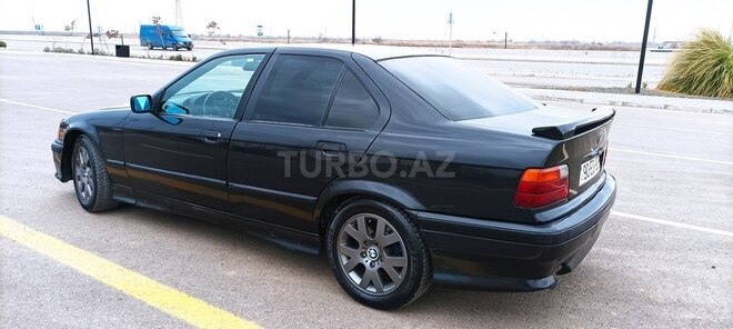 BMW 320 1995, 352,941 km - 2.0 l - Salyan