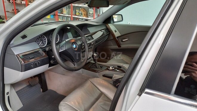 BMW 525 2004, 167,000 km - 2.5 l - Astara