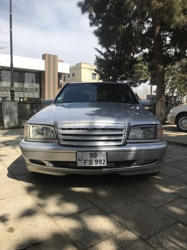 Mercedes C 230 2000, 327,225 km - 2.3 l - Biləsuvar
