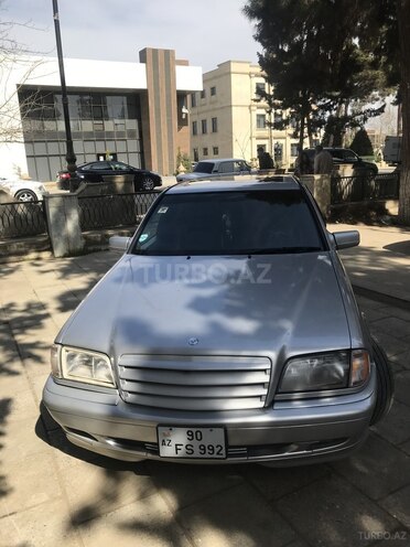 Mercedes C 230 2000, 327,225 km - 2.3 l - Biləsuvar