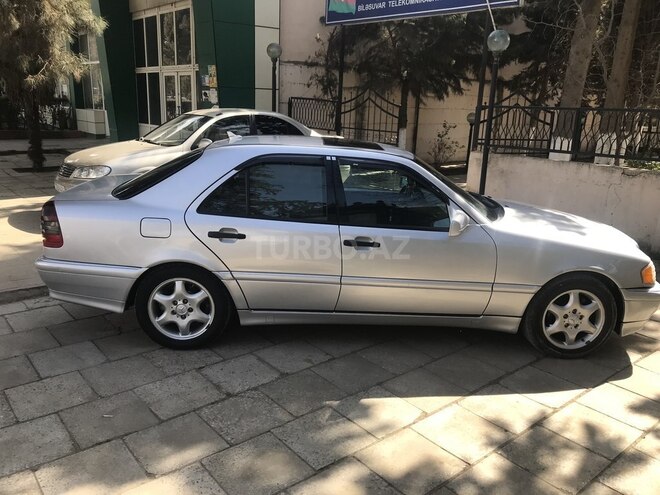 Mercedes C 230 2000, 327,225 km - 2.3 l - Biləsuvar