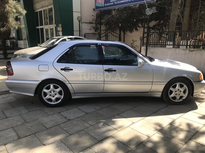 Mercedes C 230 2000, 327,225 km - 2.3 l - Biləsuvar