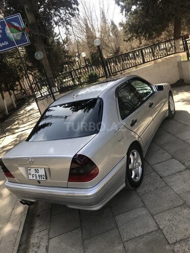 Mercedes C 230 2000, 327,225 km - 2.3 l - Biləsuvar