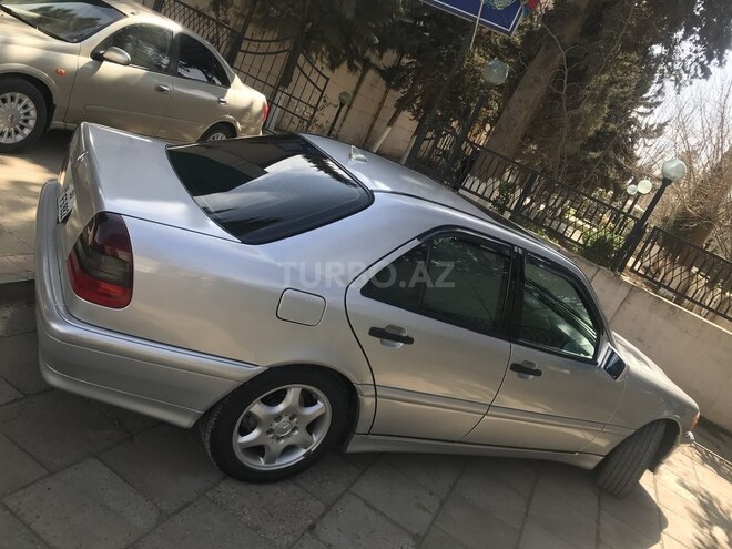 Mercedes C 230 2000, 327,225 km - 2.3 l - Biləsuvar