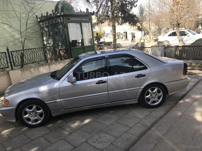 Mercedes C 230 2000, 327,225 km - 2.3 l - Biləsuvar