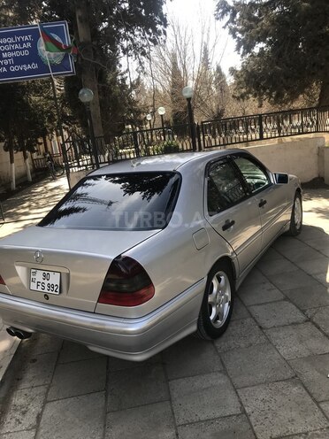 Mercedes C 230 2000, 327,225 km - 2.3 l - Biləsuvar