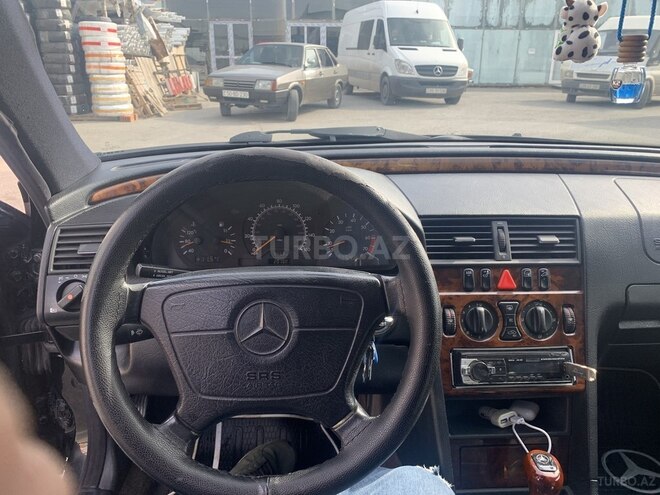 Mercedes C 230 1999, 201,000 km - 2.3 л - Bakı