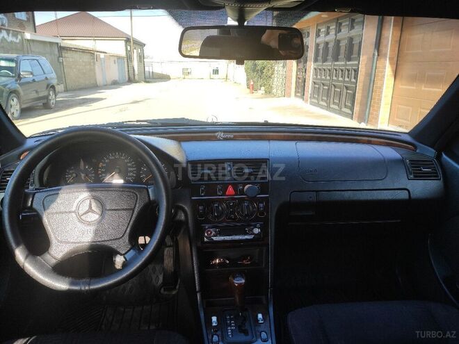 Mercedes C 180 1998, 349,000 km - 1.8 л - Quba