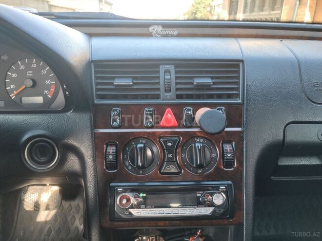 Mercedes C 180 1998, 349,000 km - 1.8 л - Quba