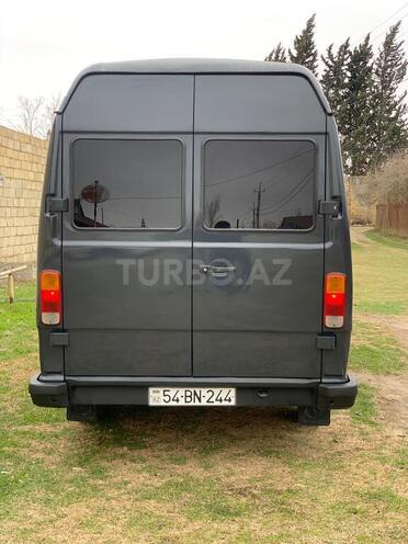 Mercedes 208 D 1990, 560,600 km - 2.2 l - Şirvan