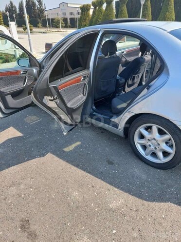 Mercedes C 240 2000, 256,450 km - 2.6 l - Ağcabədi