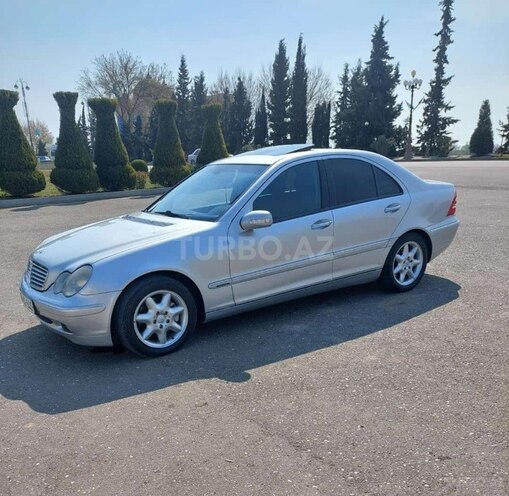 Mercedes C 240 2000, 256,450 km - 2.6 l - Ağcabədi