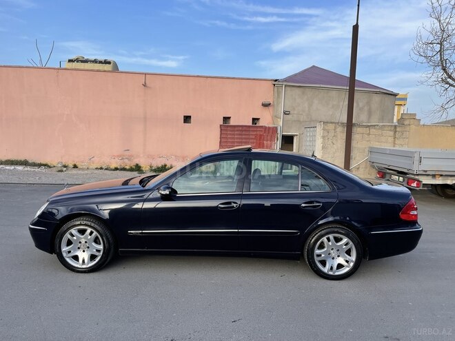 Mercedes E 240 2002, 300,535 km - 2.6 l - Bakı