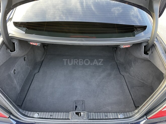 Mercedes E 240 2002, 300,535 km - 2.6 l - Bakı