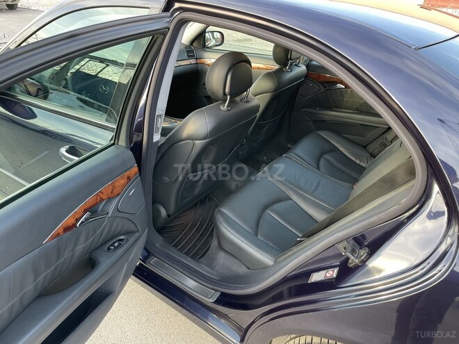 Mercedes E 240 2002, 300,535 km - 2.6 l - Bakı