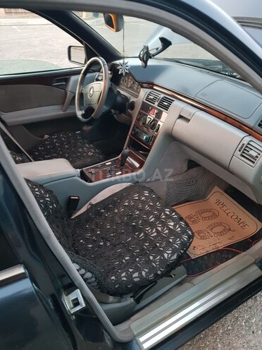 Mercedes E 290 1999, 253,000 km - 2.9 l - Bakı