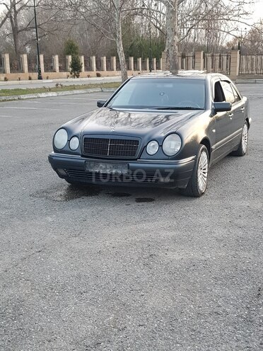 Mercedes E 290 1999, 253,000 km - 2.9 l - Bakı