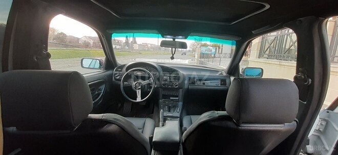 BMW 320 1992, 290,000 km - 2.0 l - Lənkəran