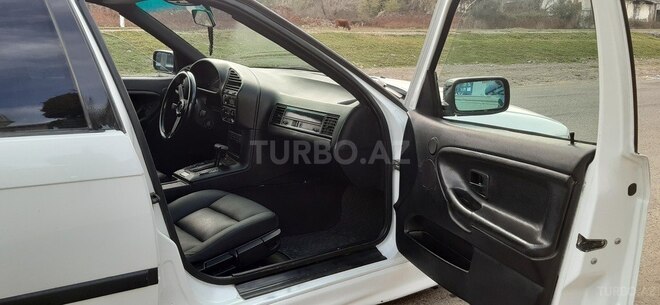 BMW 320 1992, 290,000 km - 2.0 l - Lənkəran