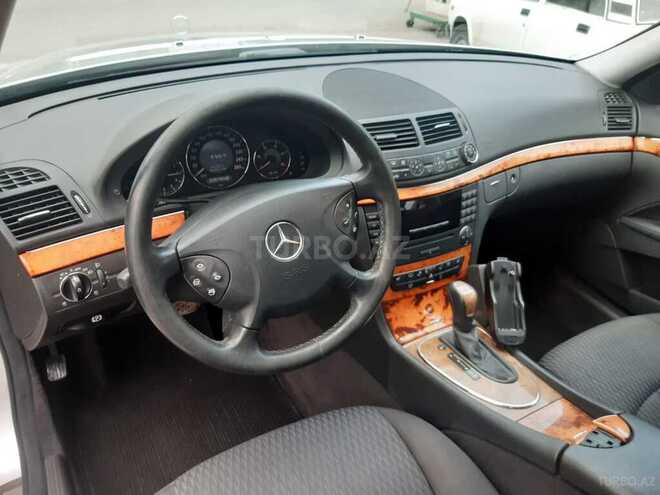Mercedes E 220 2005, 190,000 km - 2.2 l - Bakı