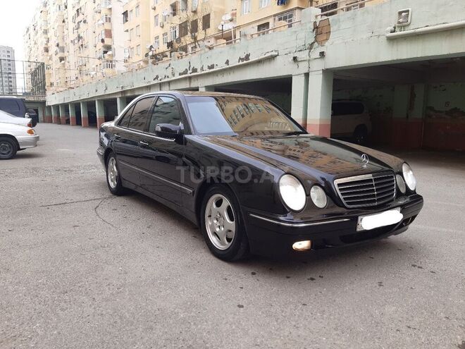 Mercedes E 220 2000, 499,000 km - 2.2 л - Bakı