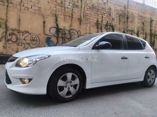 Hyundai i30 2010, 210,000 km - 1.4 л - Bakı