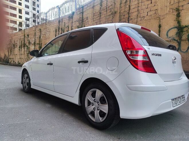 Hyundai i30 2010, 210,000 km - 1.4 л - Bakı