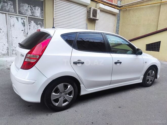 Hyundai i30 2010, 210,000 km - 1.4 л - Bakı