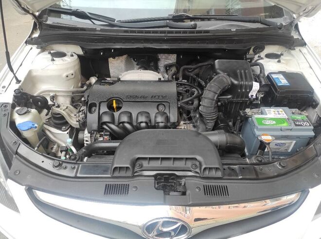 Hyundai i30 2010, 210,000 km - 1.4 л - Bakı