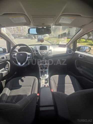 Ford Fiesta 2015, 154,700 km - 1.6 l - Bakı