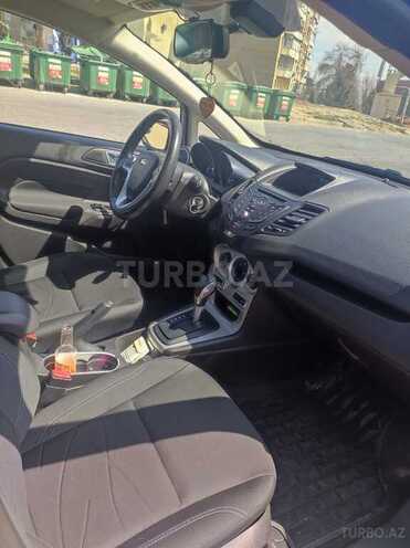 Ford Fiesta 2015, 154,700 km - 1.6 l - Bakı