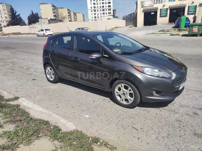 Ford Fiesta 2015, 154,700 km - 1.6 l - Bakı