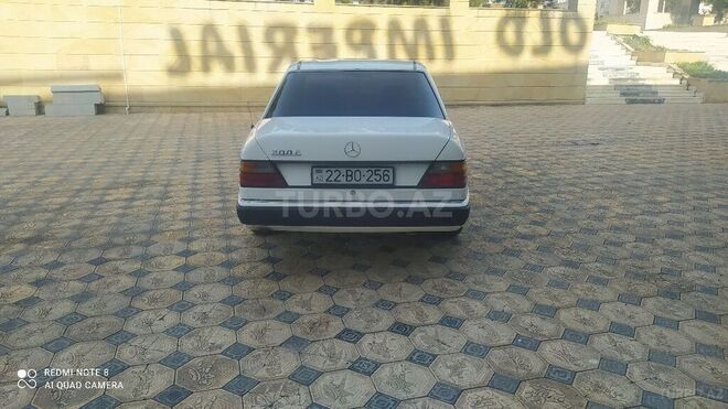 Mercedes E 200 1991, 391,321 km - 2.0 l - Gəncə