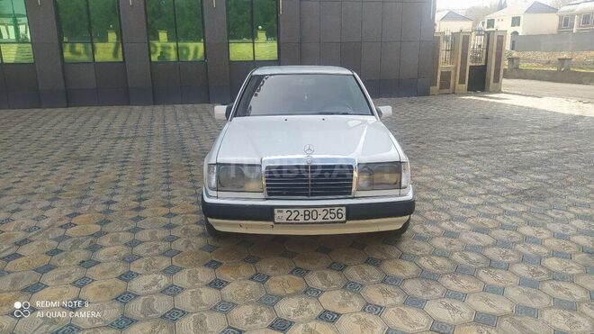 Mercedes E 200 1991, 391,321 km - 2.0 l - Gəncə