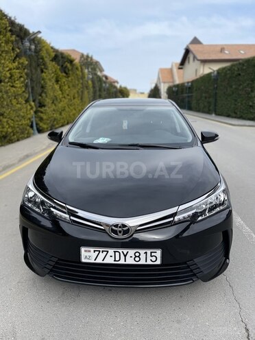 Toyota Corolla 2018, 60,000 km - 1.6 l - Bakı