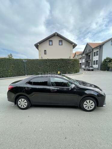 Toyota Corolla 2018, 60,000 km - 1.6 l - Bakı