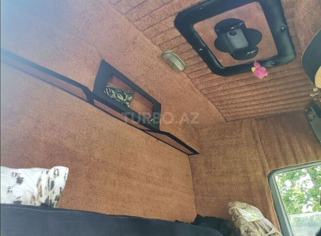 KamAz 53212 1992, 650,000 km - 11.0 l - Balakən