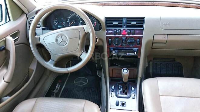 Mercedes C 230 1999, 300,000 km - 2.3 l - Bakı