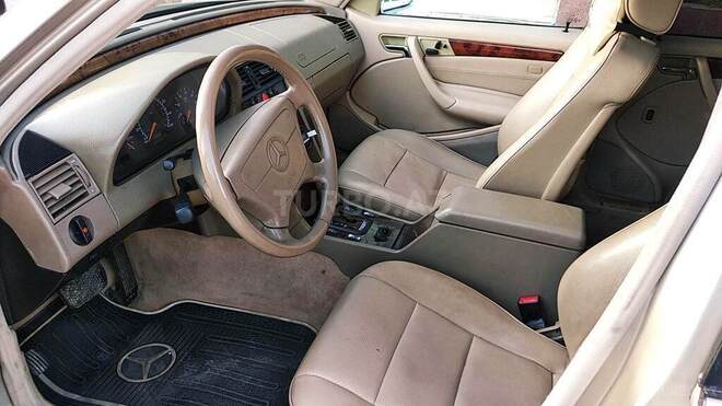 Mercedes C 230 1999, 300,000 km - 2.3 l - Bakı
