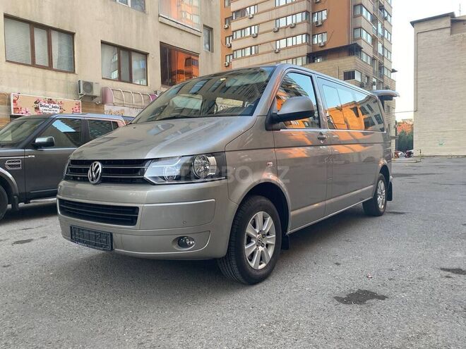 Volkswagen Caravelle 2010, 35,000 km - 2.0 l - Bakı