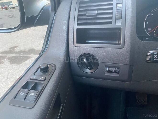 Volkswagen Caravelle 2010, 35,000 km - 2.0 l - Bakı